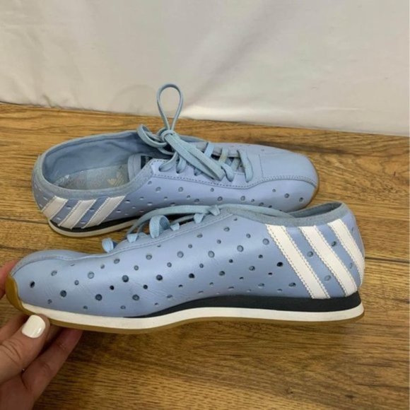 Womens adidas Campus  ADIDAS sneakers. Powder blue. Size 7.5 Vintage style. Excellent condition.
